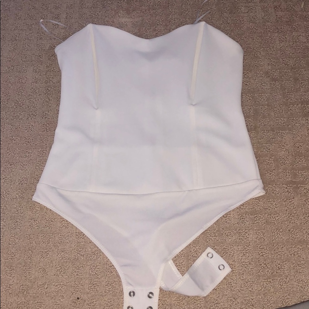 Bodysuit strapless